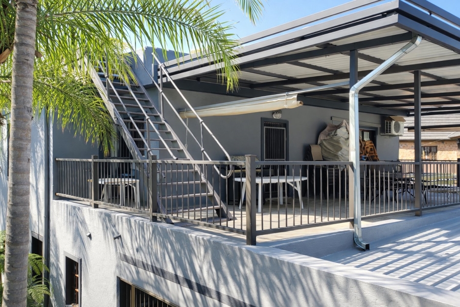 5 Bedroom Property for Sale in Meerhof North West